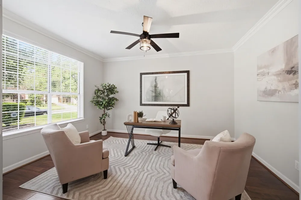 74 W Summer Storm Circle, The Woodlands, TX 77381