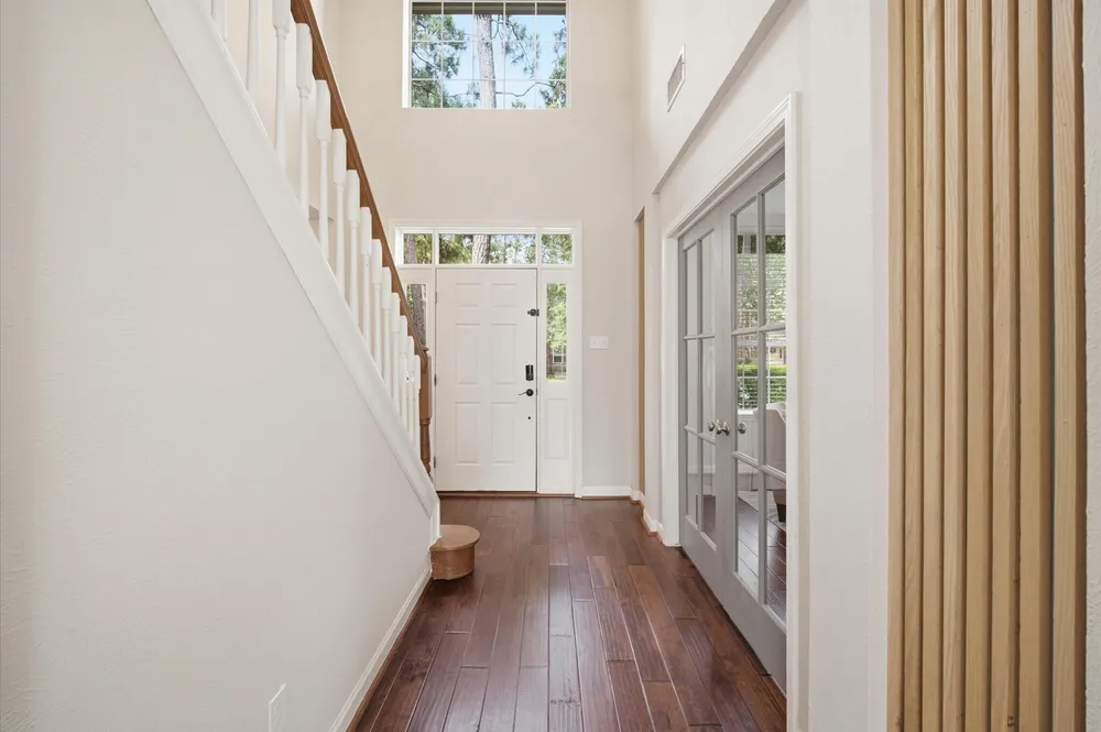 74 W Summer Storm Circle, The Woodlands, TX 77381
