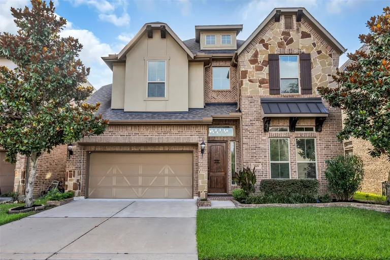2105 Westbourne Park Dr, Houston, TX 77077