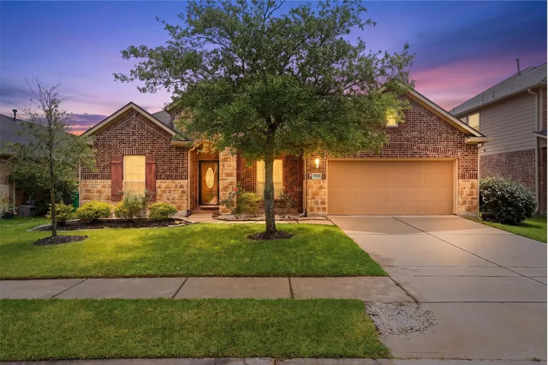 23722 Bernshausen Dr, Spring, TX 77389-2059