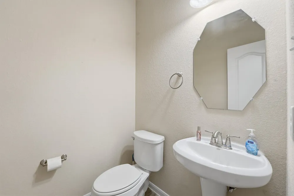 23722 Bernshausen Dr, Spring, TX 77389-2059