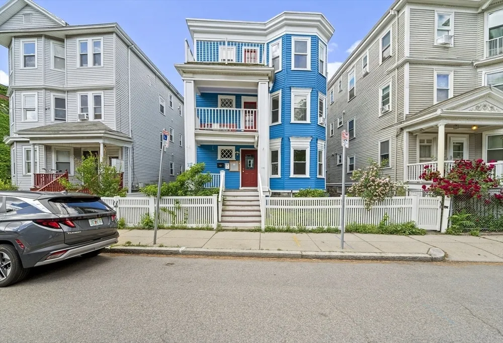 117 Williams St, Boston, MA 02130