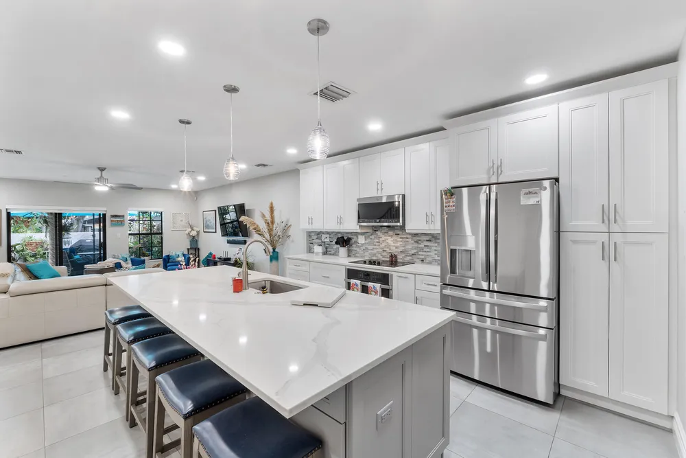 2932 Hidden Harbour Ct, Dania Beach, FL 33312