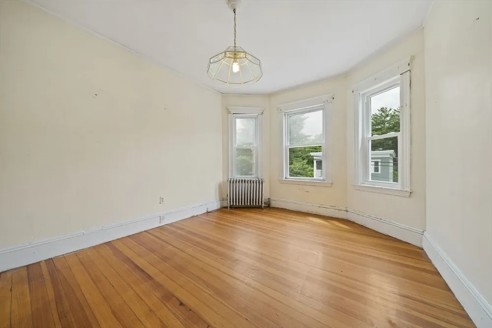 117 Williams St, Boston, MA 02130