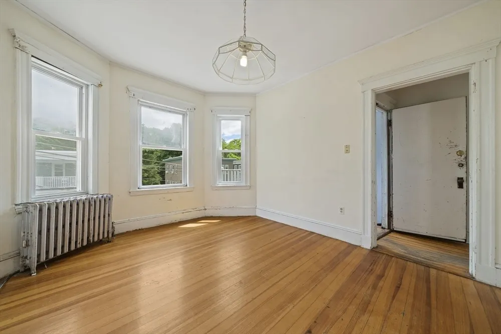 117 Williams St, Boston, MA 02130