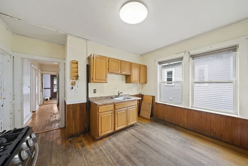 117 Williams St, Boston, MA 02130