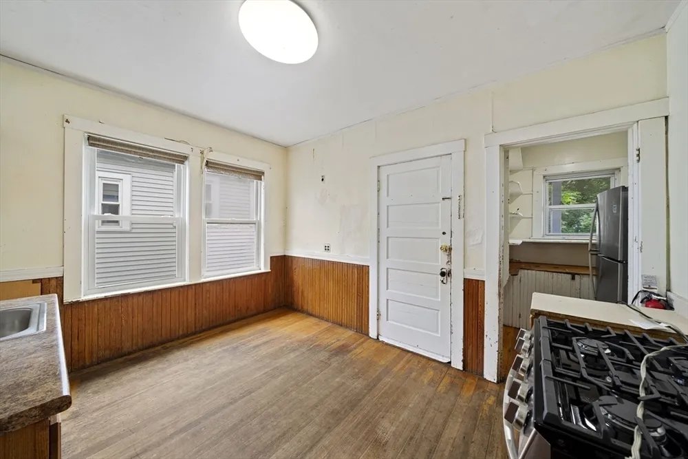 117 Williams St, Boston, MA 02130