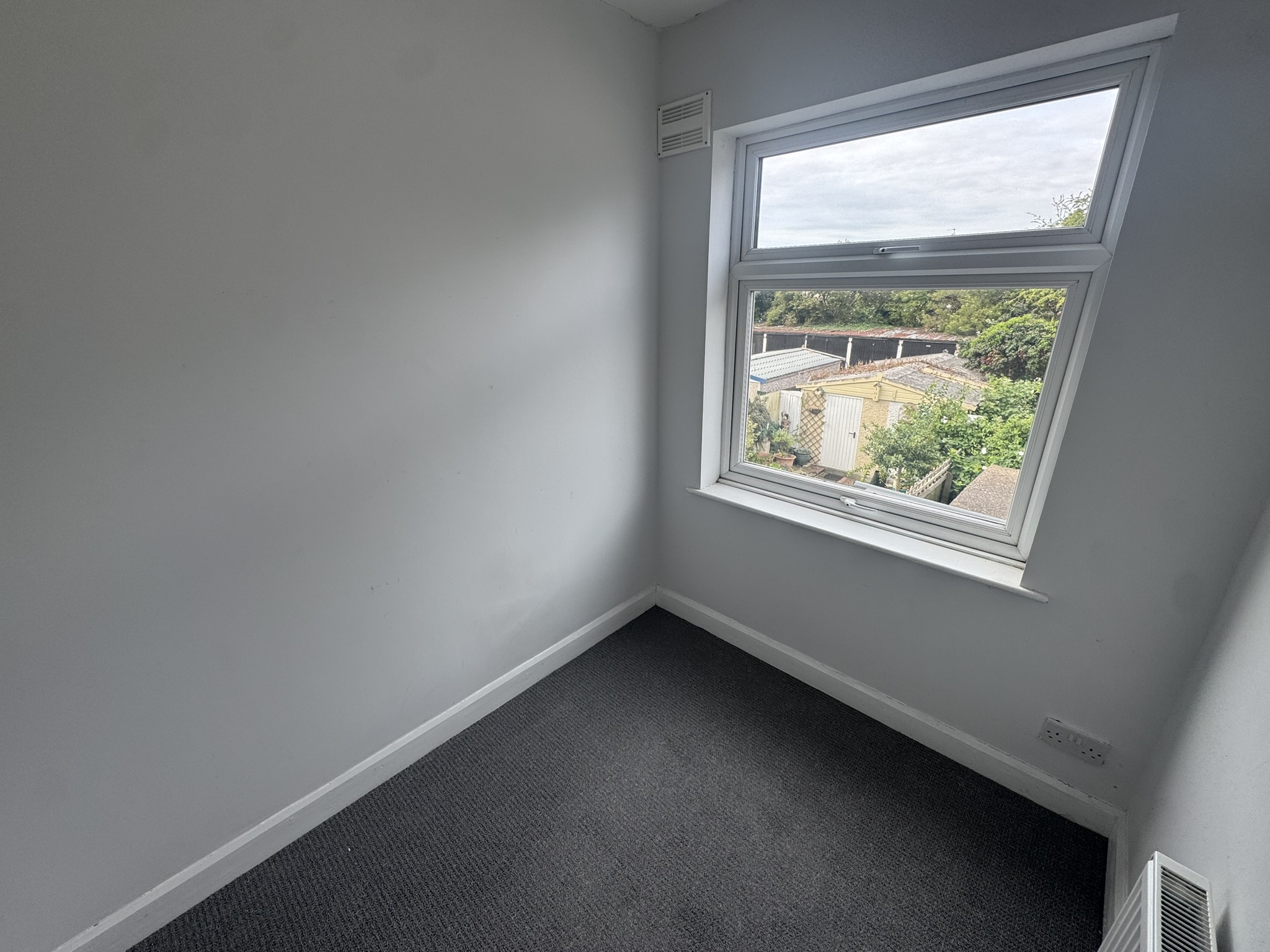 87 Oldstead Avenue  Image 9