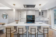 Shalford Lodge, Kingston Hill, Kingston Upon Thames, KT2 photo 2
