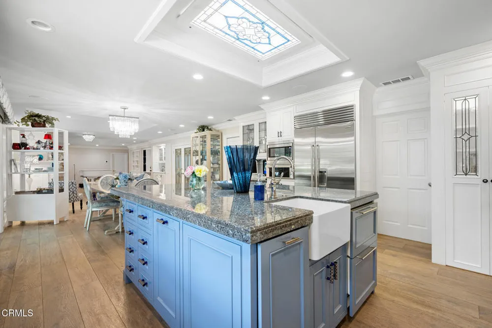 525 Berkshire Ave, La Canada Flintridge, CA 91011