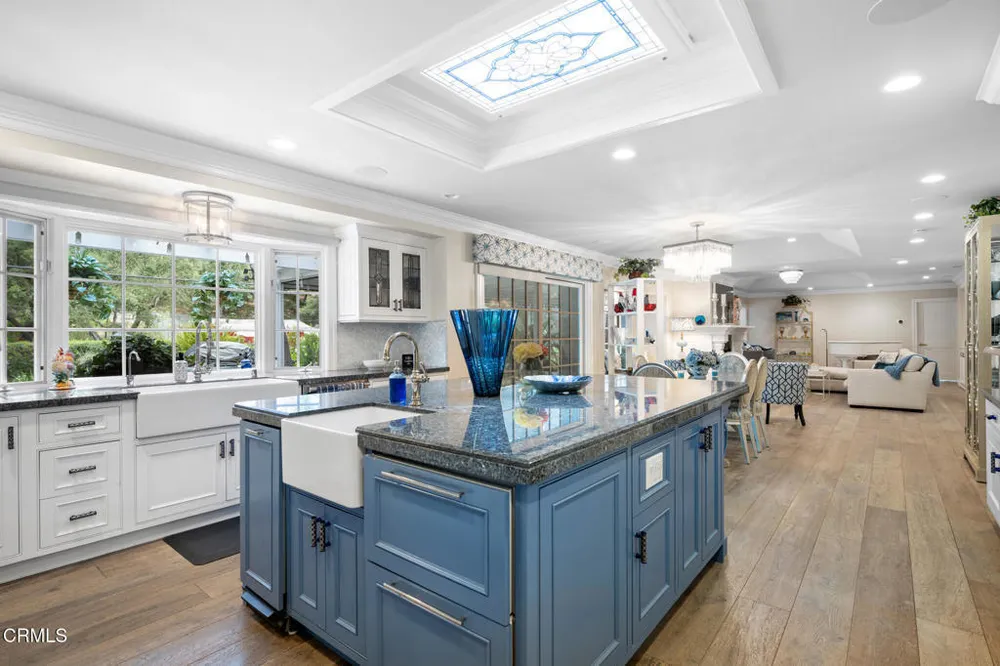 525 Berkshire Ave, La Canada Flintridge, CA 91011