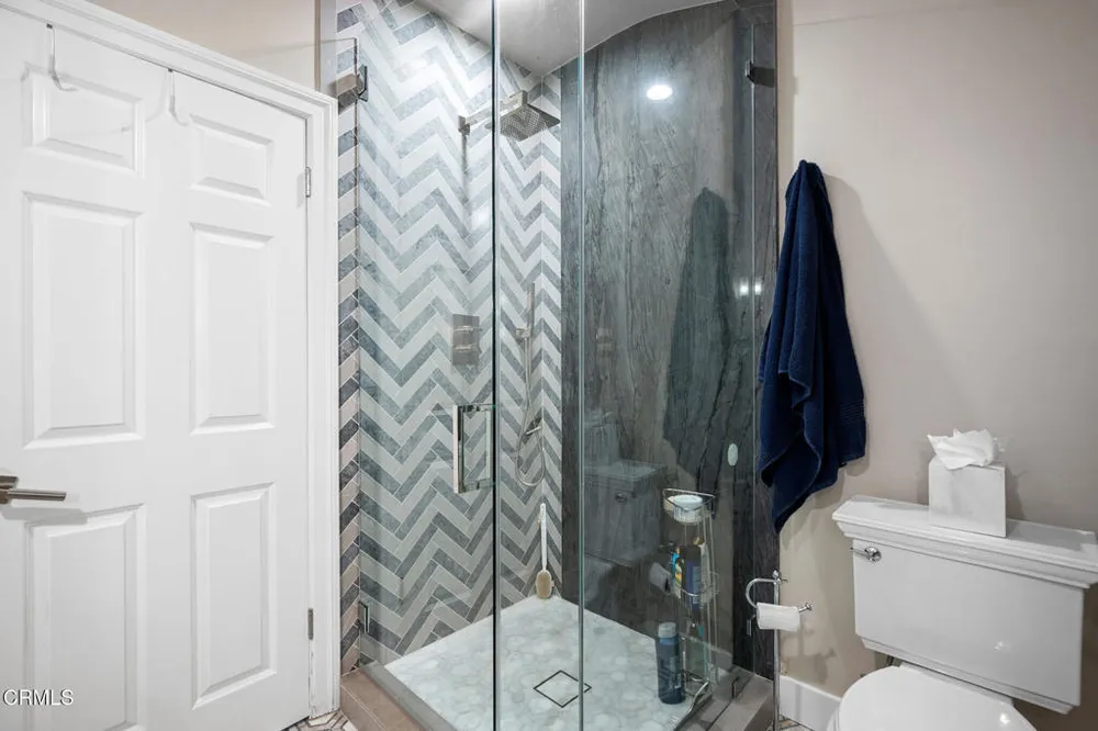 525 Berkshire Ave, La Canada Flintridge, CA 91011