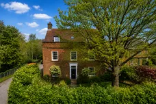 The Willows, Billingshurst, RH14 photo 1