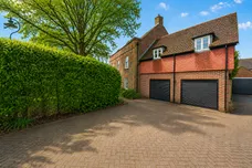 The Willows, Billingshurst, RH14 photo 2
