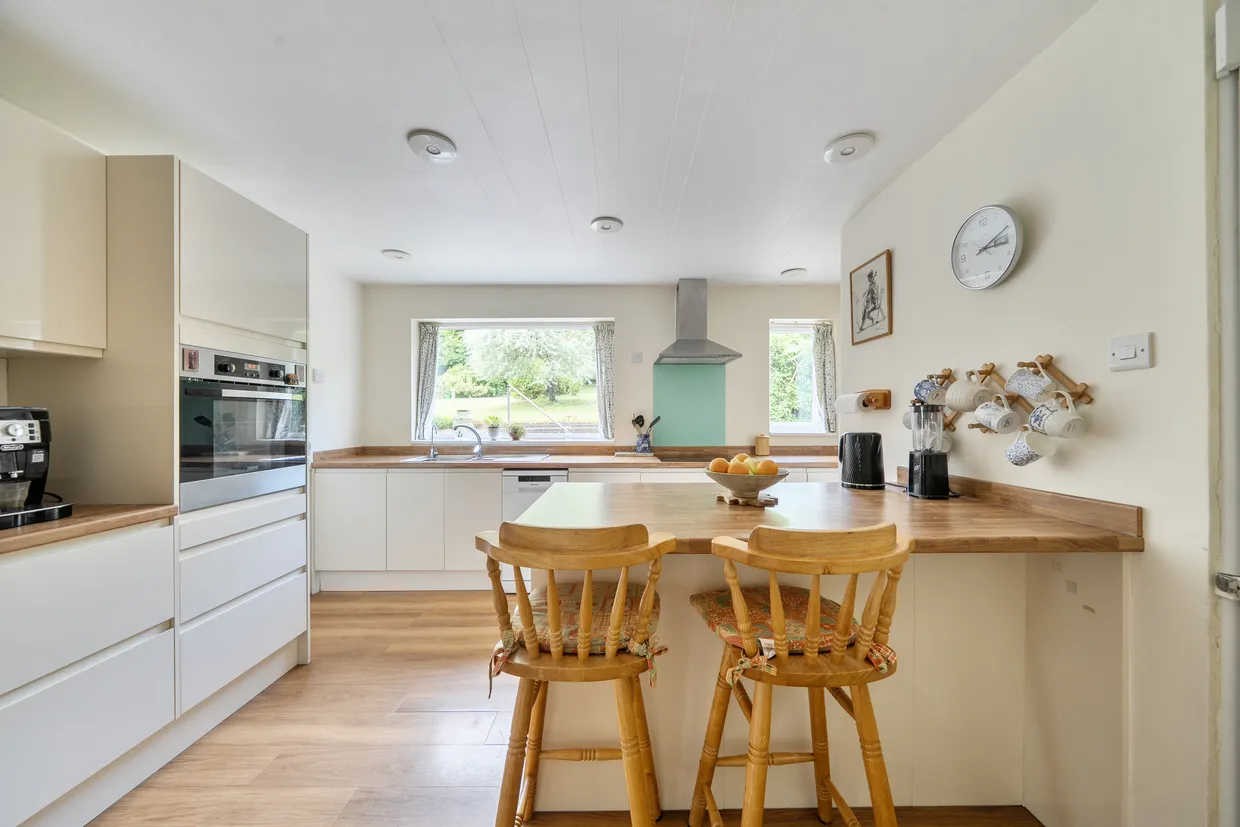 Houndean Rise, Lewes, BN7 photo 2