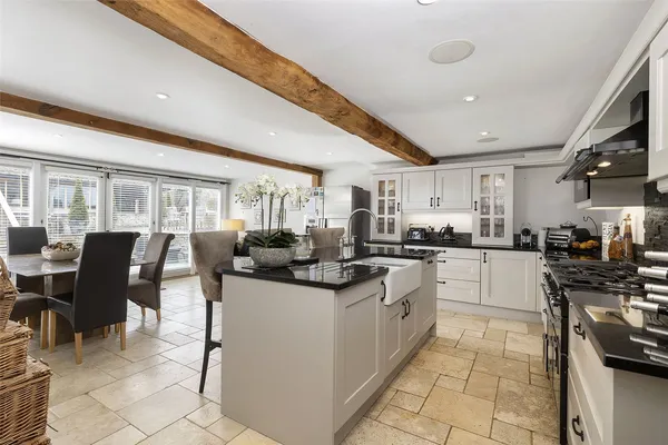 Saintbury, Broadway, WR12 photo 4