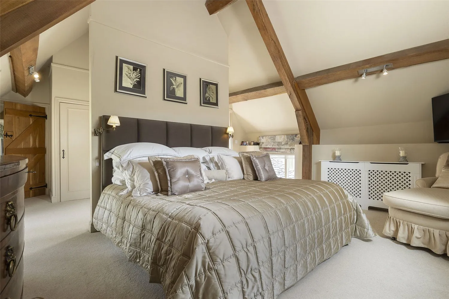 Saintbury, Broadway, WR12 photo 6
