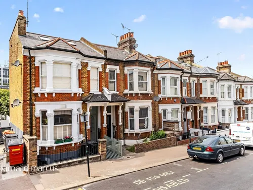 Kathleen Road, Londonphoto