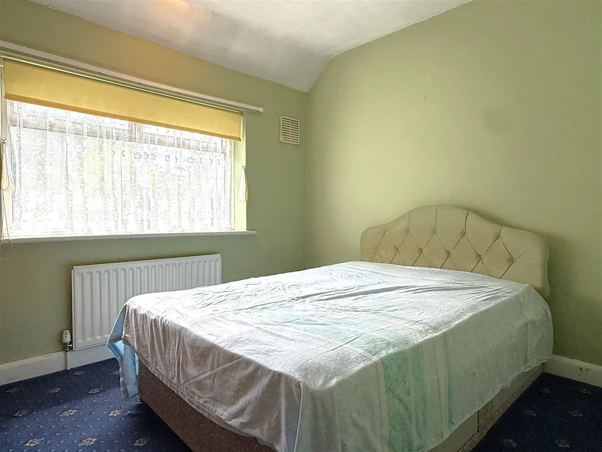 Cadle Road, Low Hill