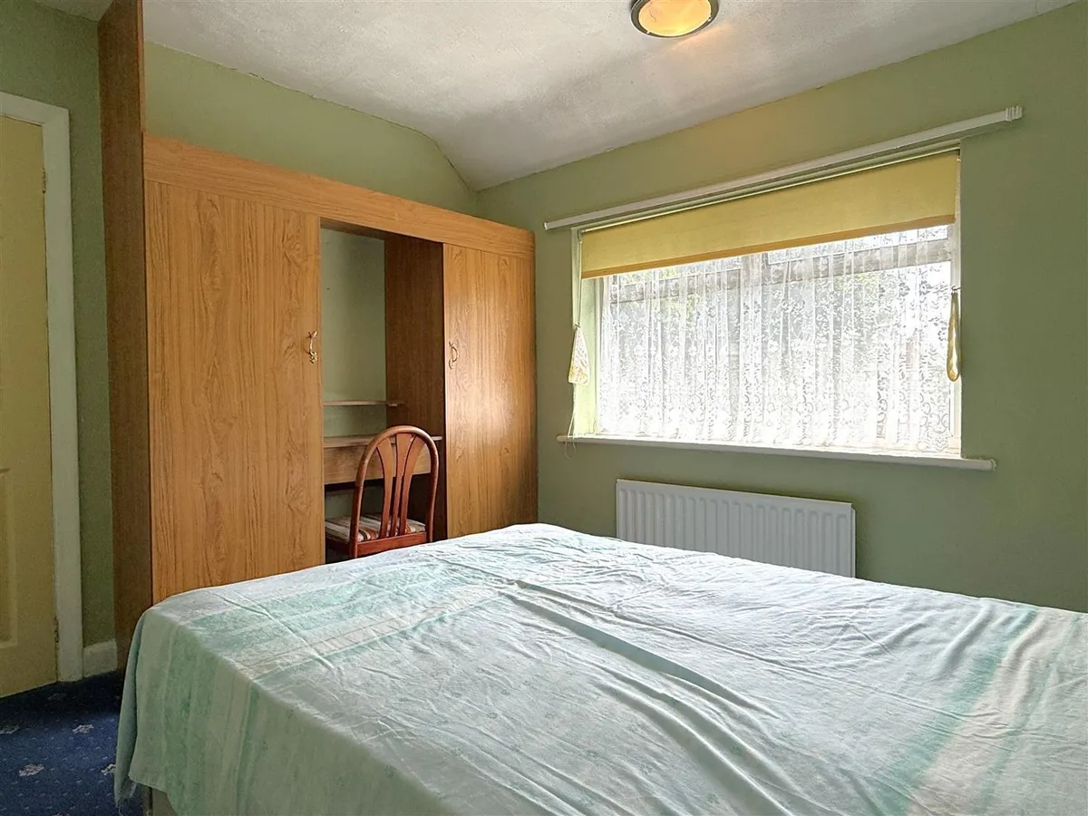 Cadle Road, Low Hill