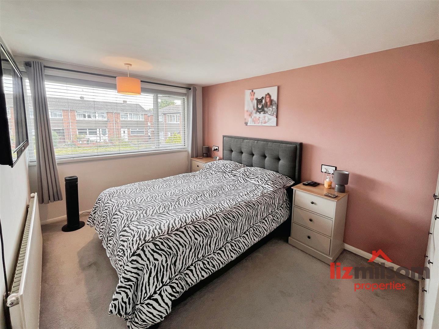Oversetts Court, Swadlincote Image 6