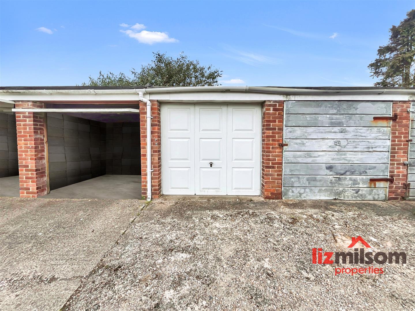 Oversetts Court, Swadlincote Image 17