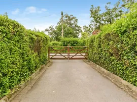 School Lane, Leigh, Stoke-On-Trent thumb 3