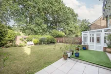 Cedar Heights, Richmond, TW10 photo 11