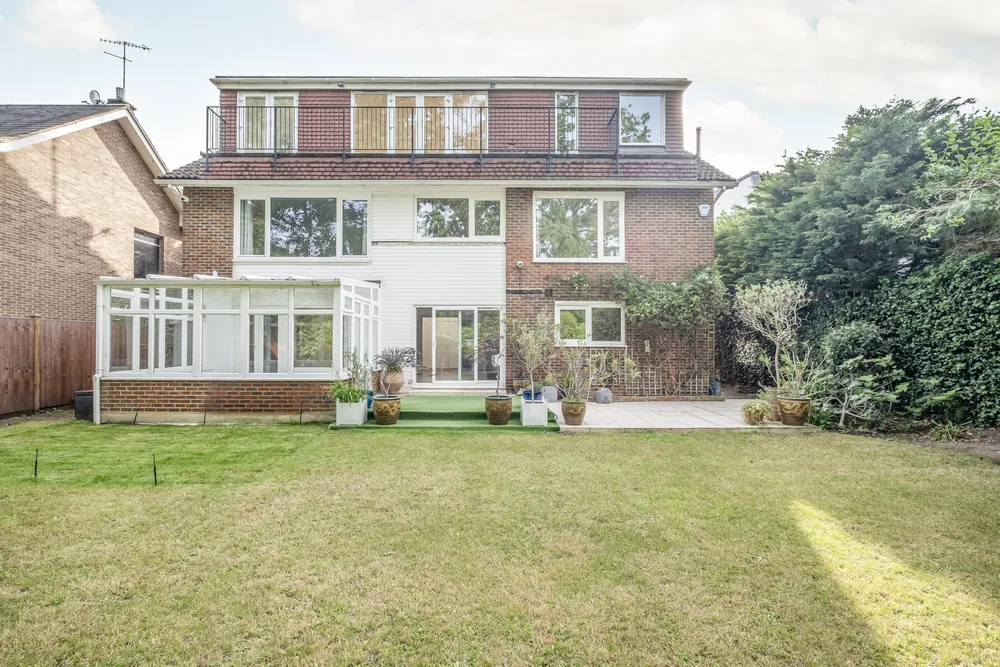 Cedar Heights, Richmond, TW10