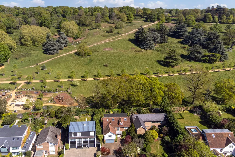 Cedar Heights, Richmond, TW10