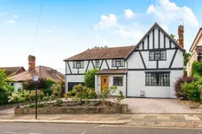 Oak Avenue, Enfield