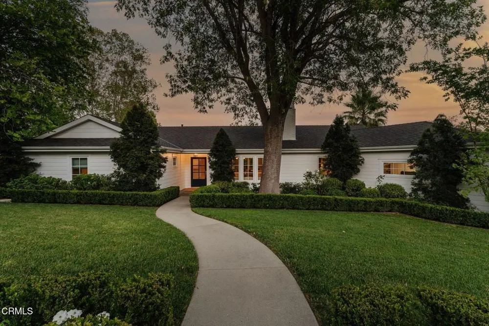 5120 Hayman Ave, La Canada Flintridge, CA 91011