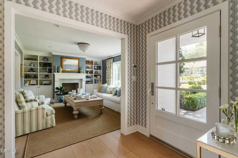 5120 Hayman Ave, La Canada Flintridge, CA 91011