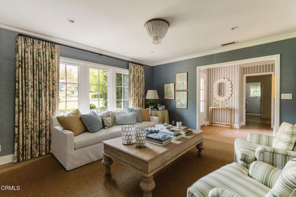 5120 Hayman Ave, La Canada Flintridge, CA 91011