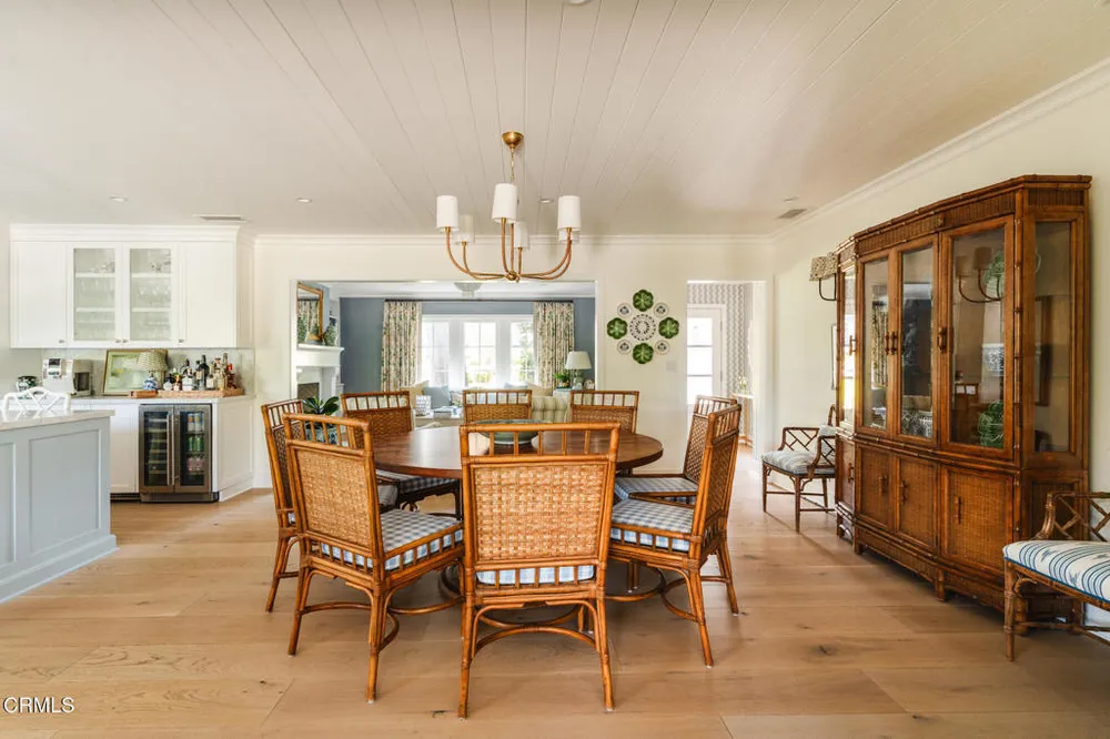 5120 Hayman Ave, La Canada Flintridge, CA 91011