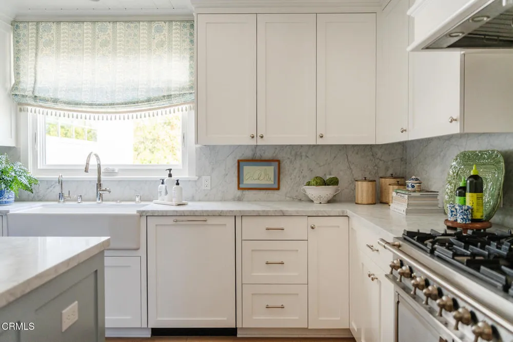 5120 Hayman Ave, La Canada Flintridge, CA 91011