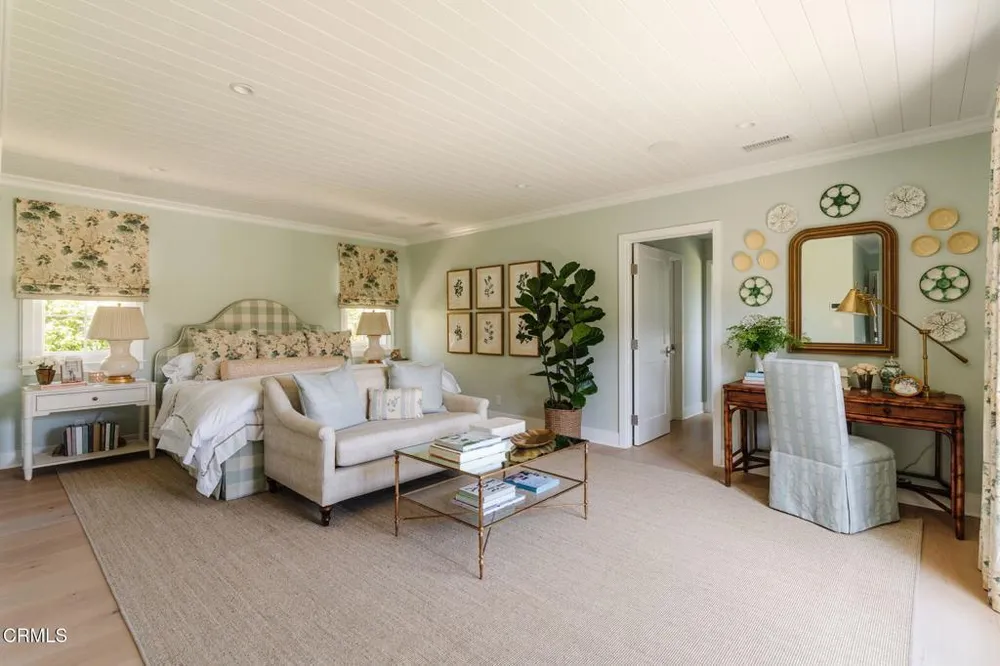 5120 Hayman Ave, La Canada Flintridge, CA 91011