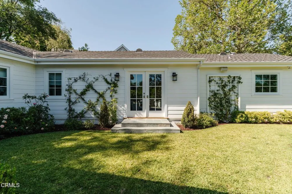 5120 Hayman Ave, La Canada Flintridge, CA 91011