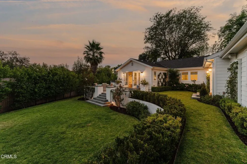 5120 Hayman Ave, La Canada Flintridge, CA 91011