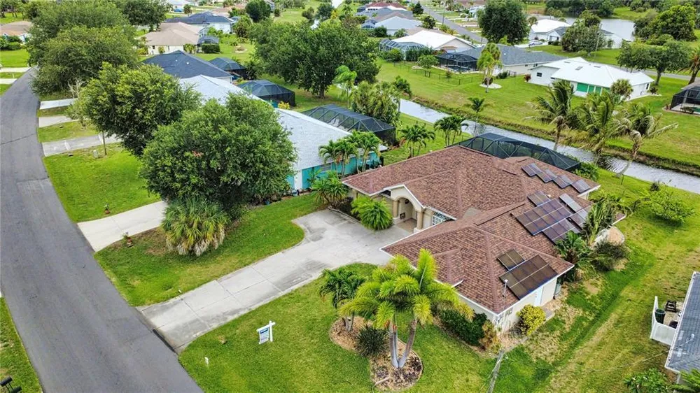 138 Broadmoor Ln, Rotonda, FL 33947