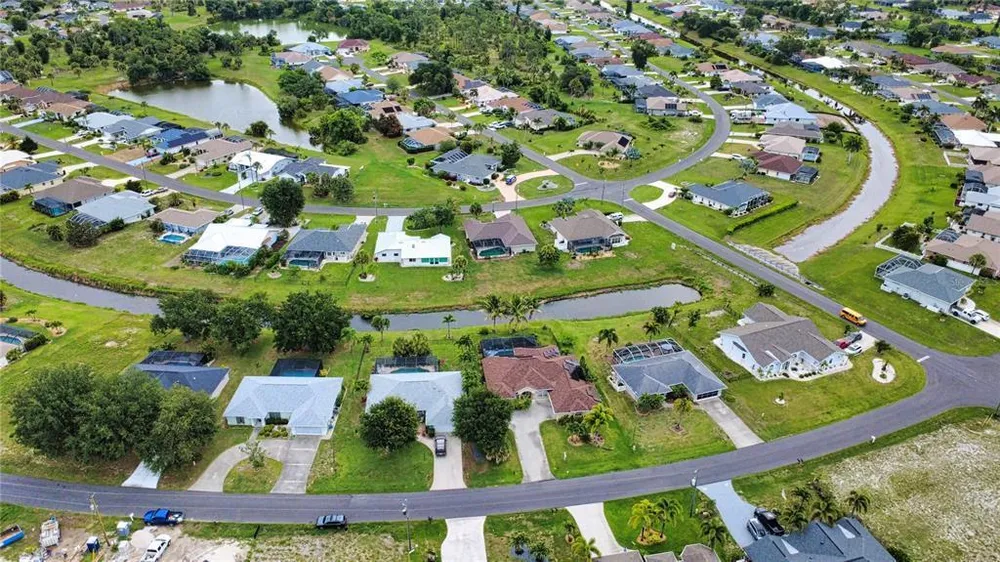 138 Broadmoor Ln, Rotonda, FL 33947