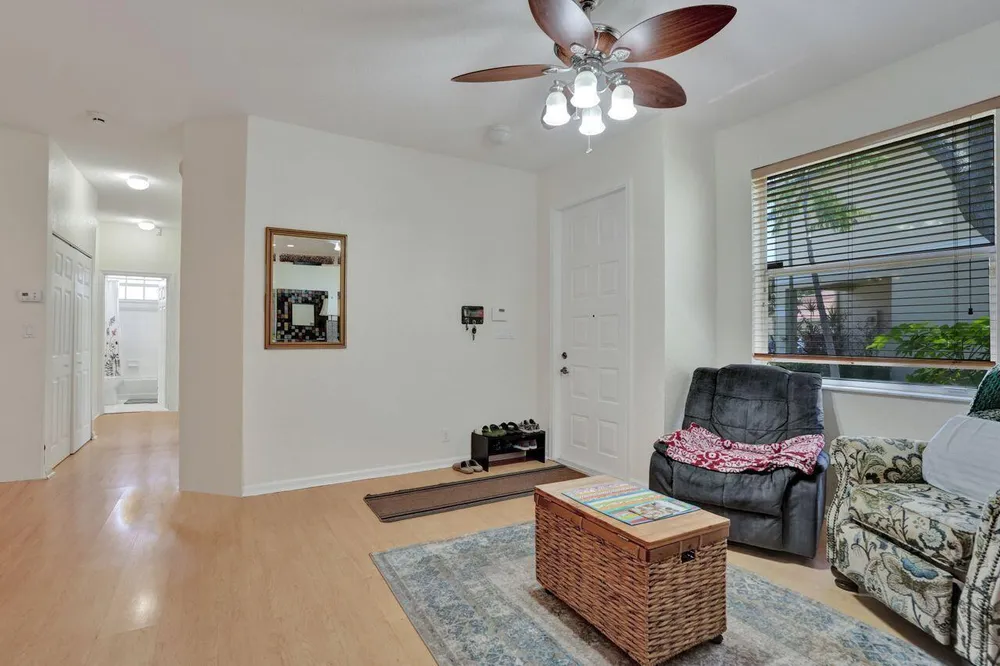 11646 NW 47th Dr, Coral Springs, FL 33076