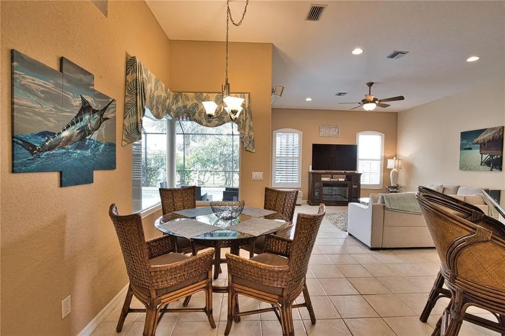 138 Broadmoor Ln, Rotonda, FL 33947