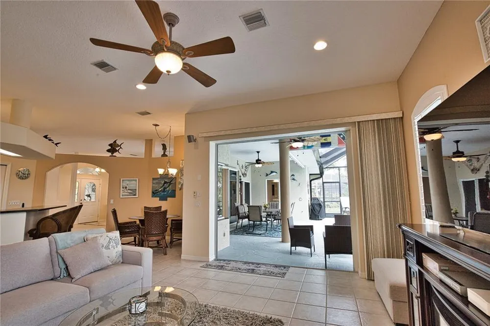138 Broadmoor Ln, Rotonda, FL 33947