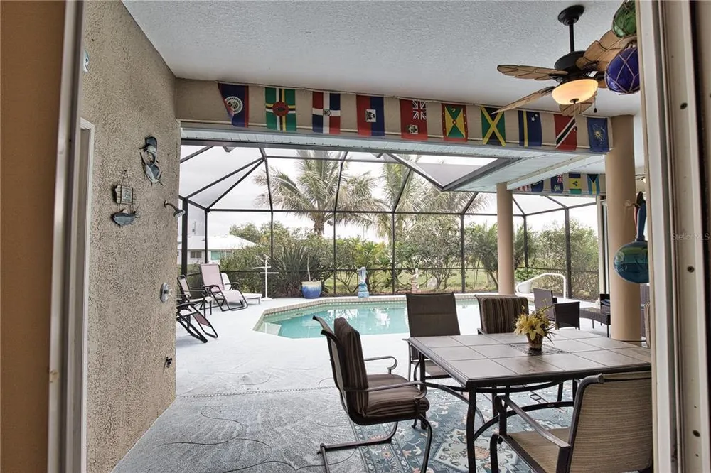 138 Broadmoor Ln, Rotonda, FL 33947
