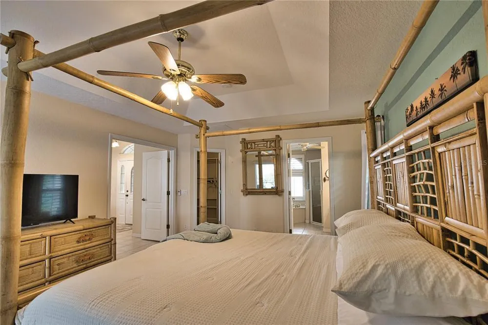 138 Broadmoor Ln, Rotonda, FL 33947