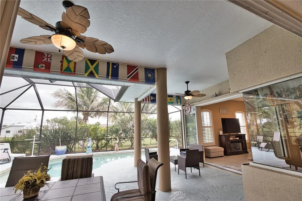 138 Broadmoor Ln, Rotonda, FL 33947