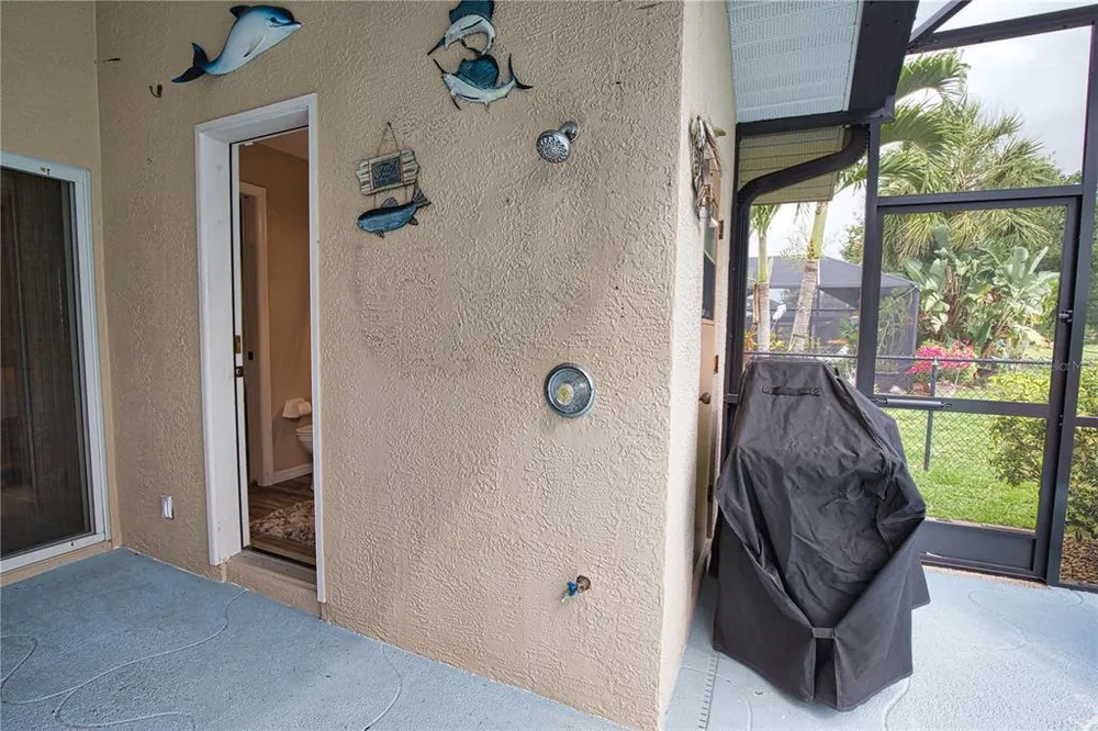 138 Broadmoor Ln, Rotonda, FL 33947