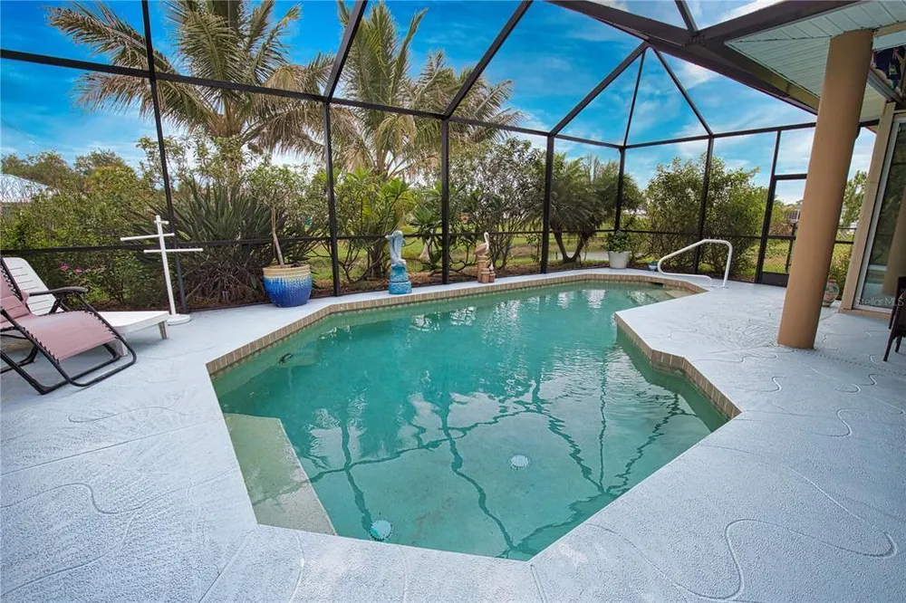 138 Broadmoor Ln, Rotonda, FL 33947