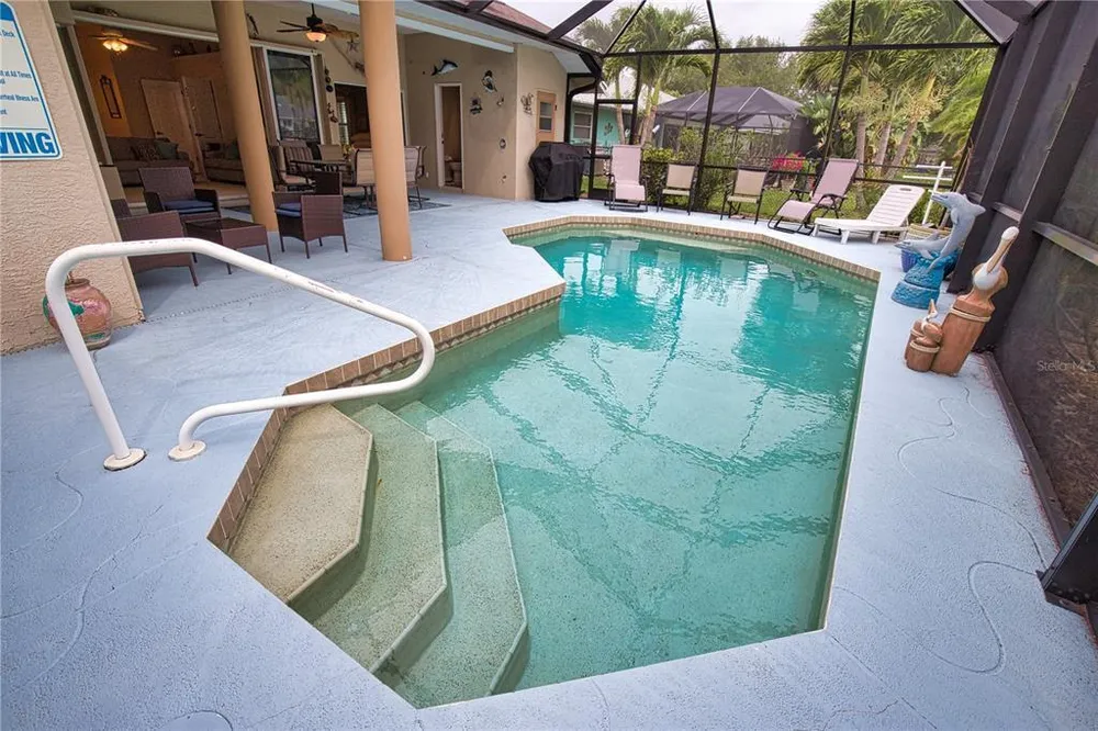 138 Broadmoor Ln, Rotonda, FL 33947